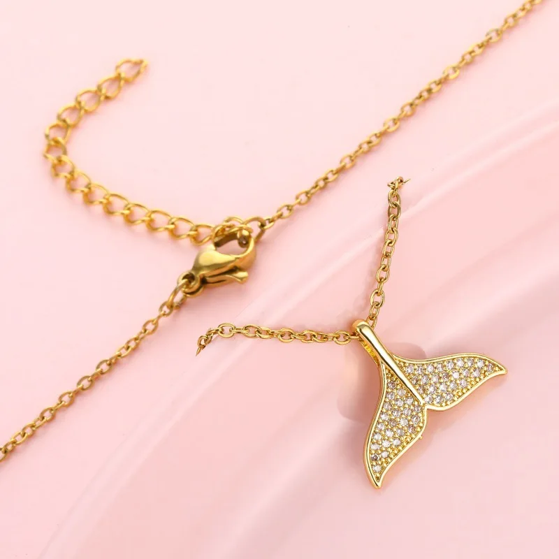 

Stainless Steel Wholesale Fashion Woman Birthday Wedding Gift Dolphin Fishtail 18KT Gold Color Metal Pendant Necklace Jewelry