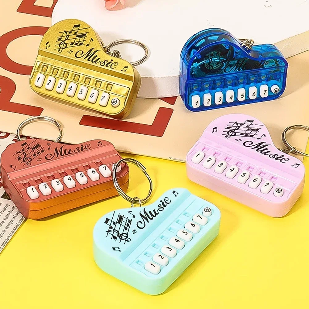 New Piano Toy Keychain Mini Electronic Organ Piano Key Chain with Lights Multifunctional Electronic Piano Pendant Keyring Gift