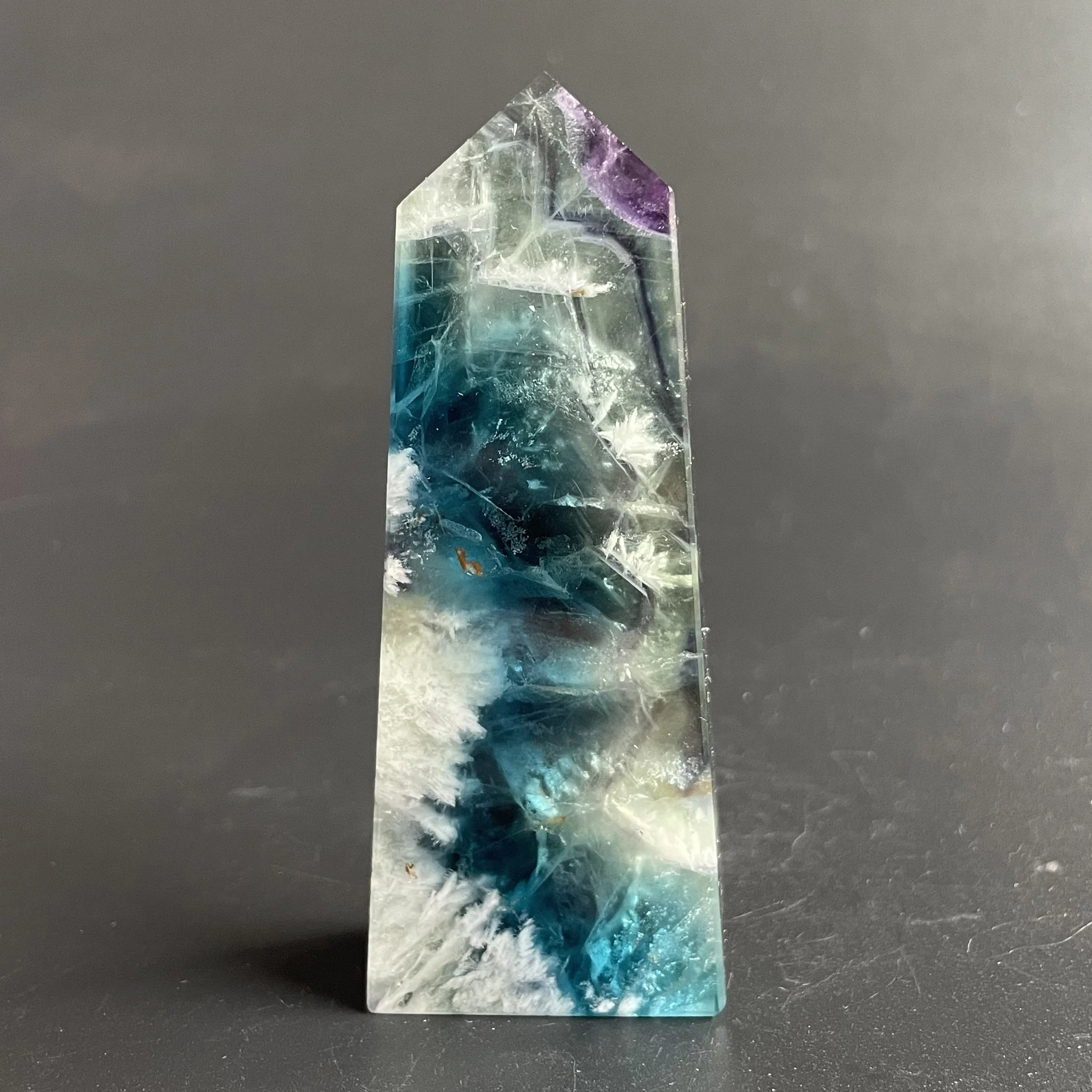 천연 깃털 형석 크리스탈 타워, 다채로운 형석 지팡이 포인트 석영 크리스탈 스..