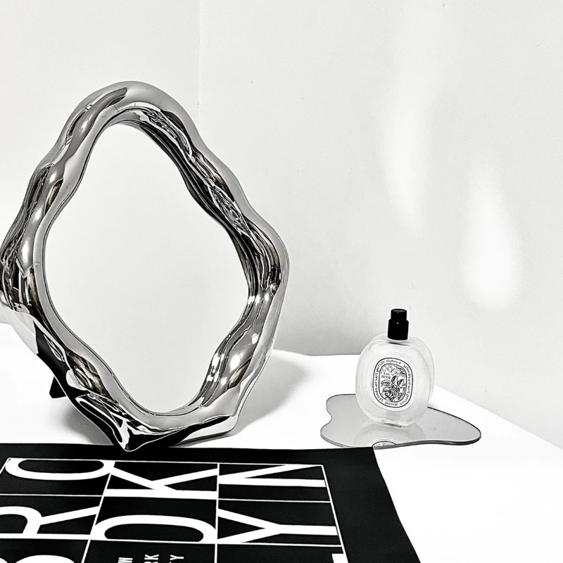 Specchi Decorativi Astratti Portatili Specchi Decorativi Per Trucco A Base Asimmetrica Nordici Piccoli Specchi In Piedi Decorativi Decor