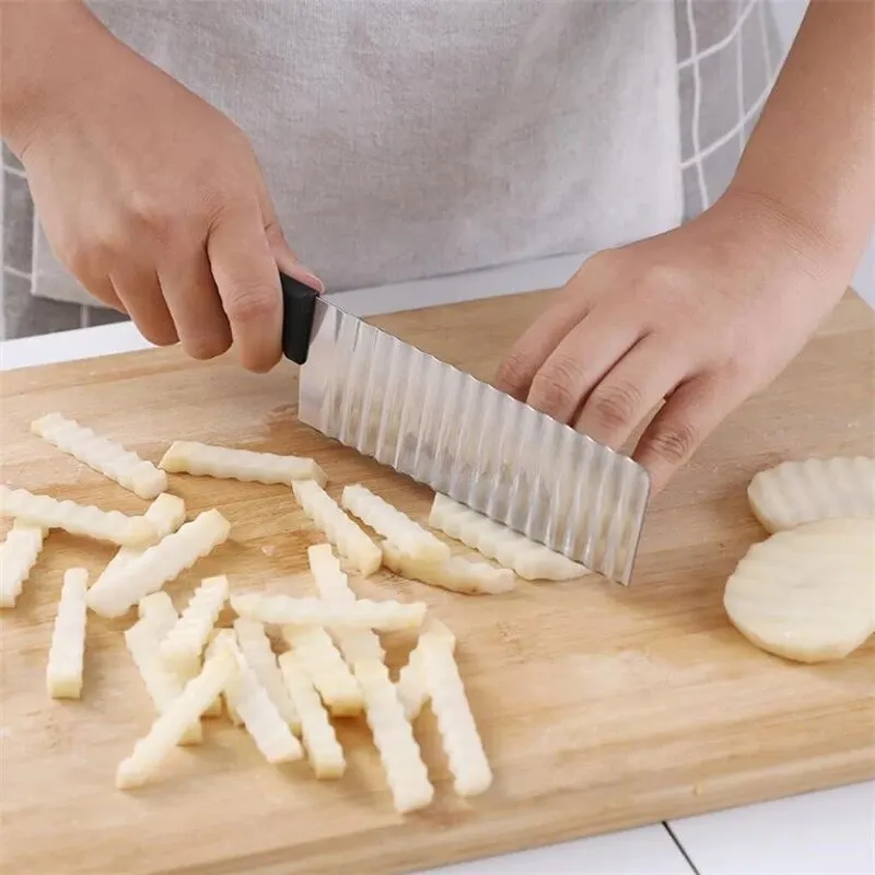 Stainless Steel Potato Chip Slicer Knife Wavy French Fry Cutter Knife Vegetable Fruit Crinkle Wavy Cutter Kitchen Gadget vegetable slicer