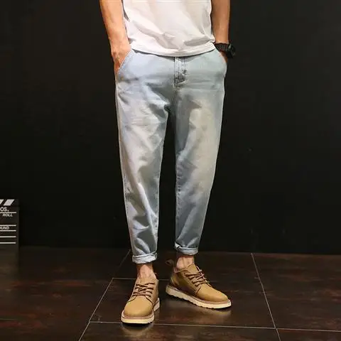 thumbnail image 1 of Pantalones vaqueros retro para hombre, estilo Kpop, de color azul claro y con agujeros, para hombre, rotos, ajustados y cónicos, de diseñador, tallas XS, 1 of 5