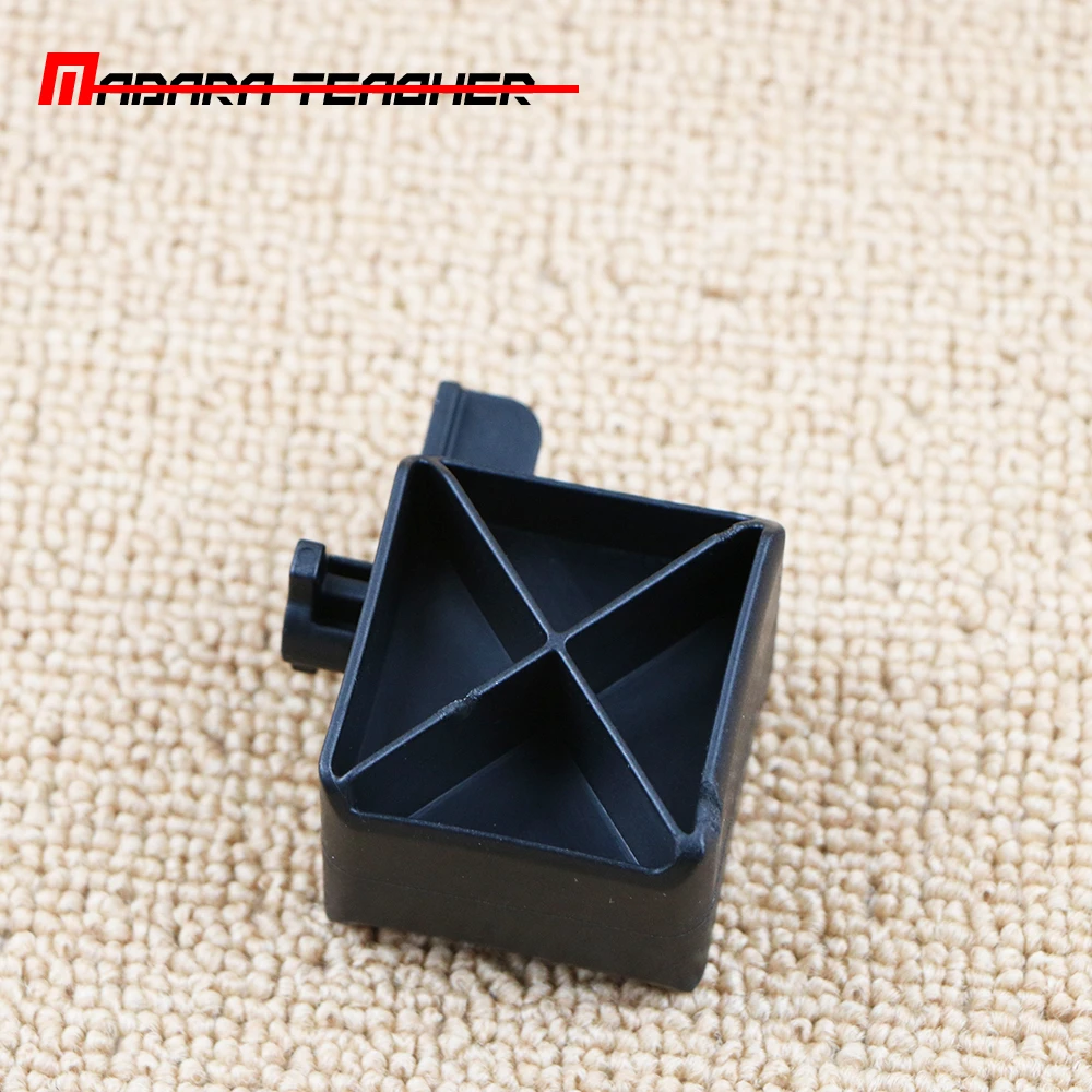 

30723362 Car Engine Radiator Insulator Buffer Bracket Genuine For Volvo S60 S80 V60 V70 XC60 XC70 2013 2014 2015 2016 2017