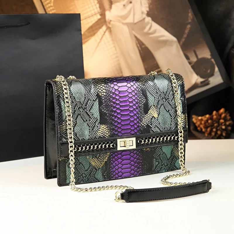 

Luxury leather snake patterned women's small square bag with versatile flap, single shoulder crossbody phone bag