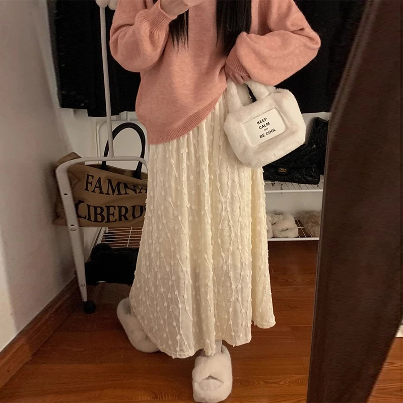 Spring Autumn Maternity Lace Skirts Fashion Embroidery Pregnant Woman Dobby Skirts Long Loose Pregnancy Skirt Black Beige
