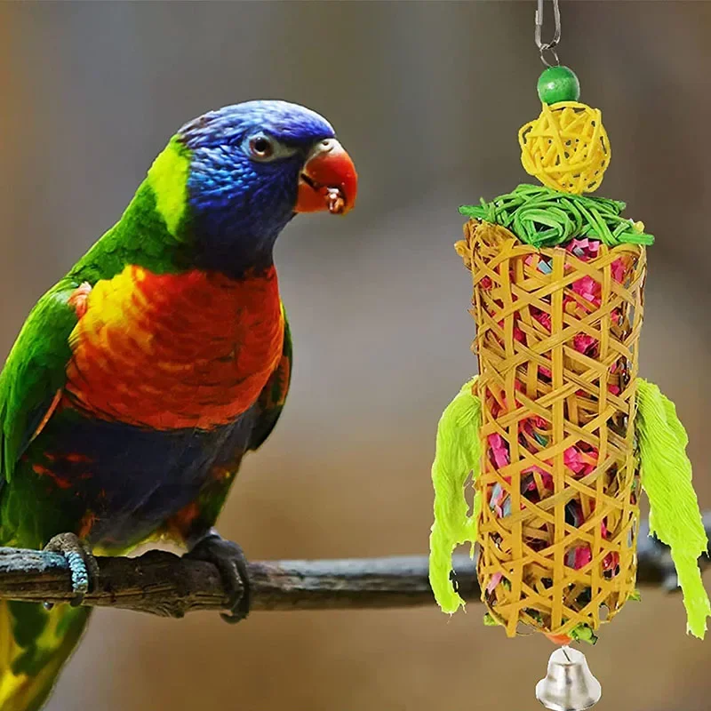 Jaula tejida De mimbre De bambú Natural para mascotas, juguetes para masticar pájaros, jaula para loros, artículos De decoración colgantes para animales