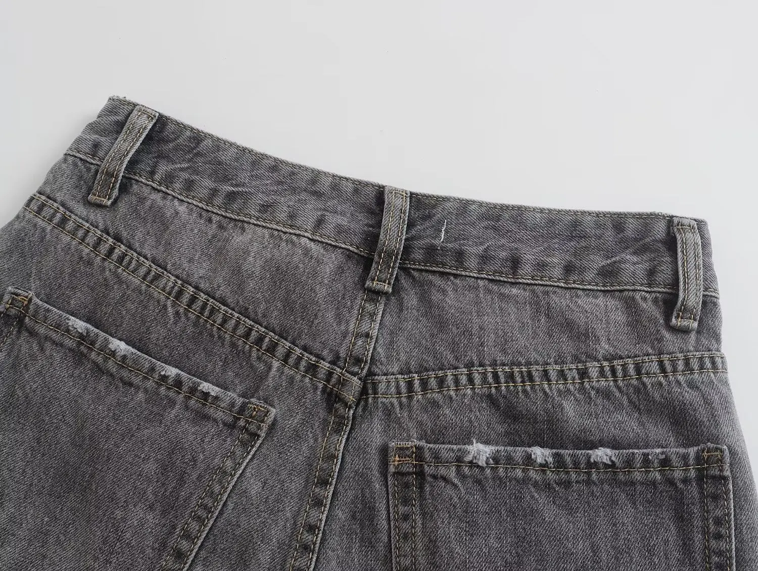 Maxdutti Fashion High Street Sexy Bermuda  Shorts Women Ladies Vintage Washed Ripped Denim