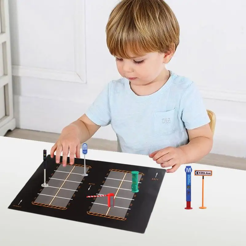 Play Traffic Signs KidsToy Traffic Signs Toy Urban Transportation Model Toys Mini Educational