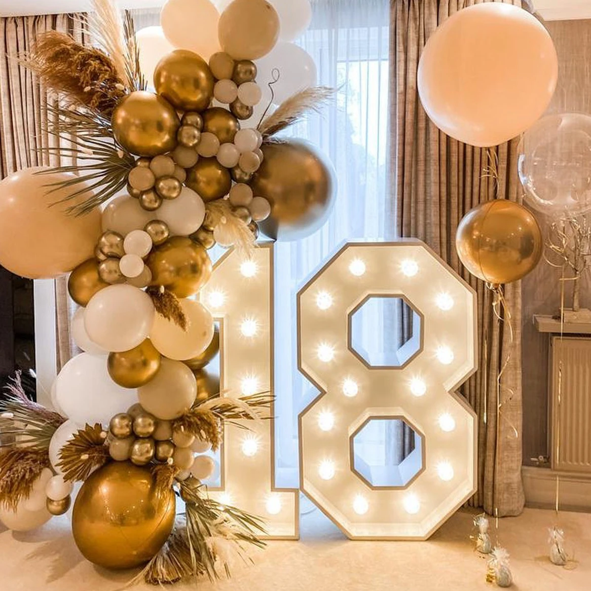 Giant Birthday Figure Led Light Balloon Filling Box 1 ° Compleanno Balloon Numero 30 40 50 Balloon Frame Wedding Decor Baby Shower