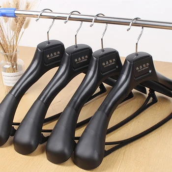 5-Pack Wide-Shoulder Plastic Suit Hangers 1