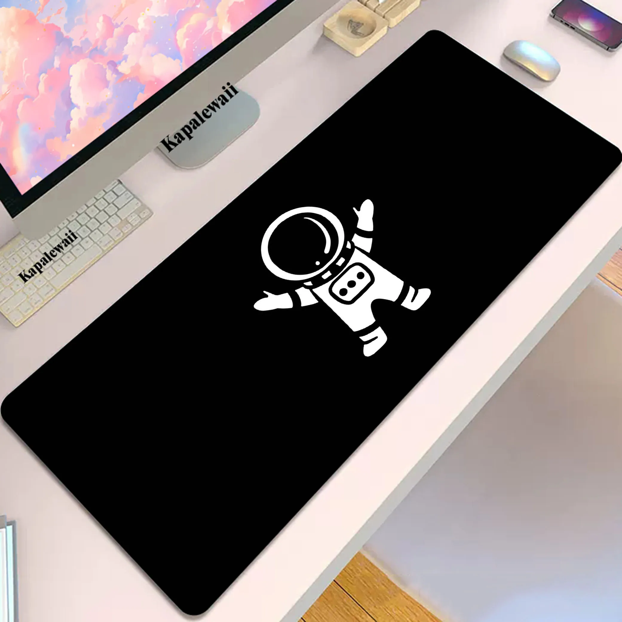 

Astronaut Gaming Mousepad Pc 90x40cm XXL Mouse Pad Locking Edge Mousemat Non-slip Rubber Pads Big Desk Mat Keyboard Pads