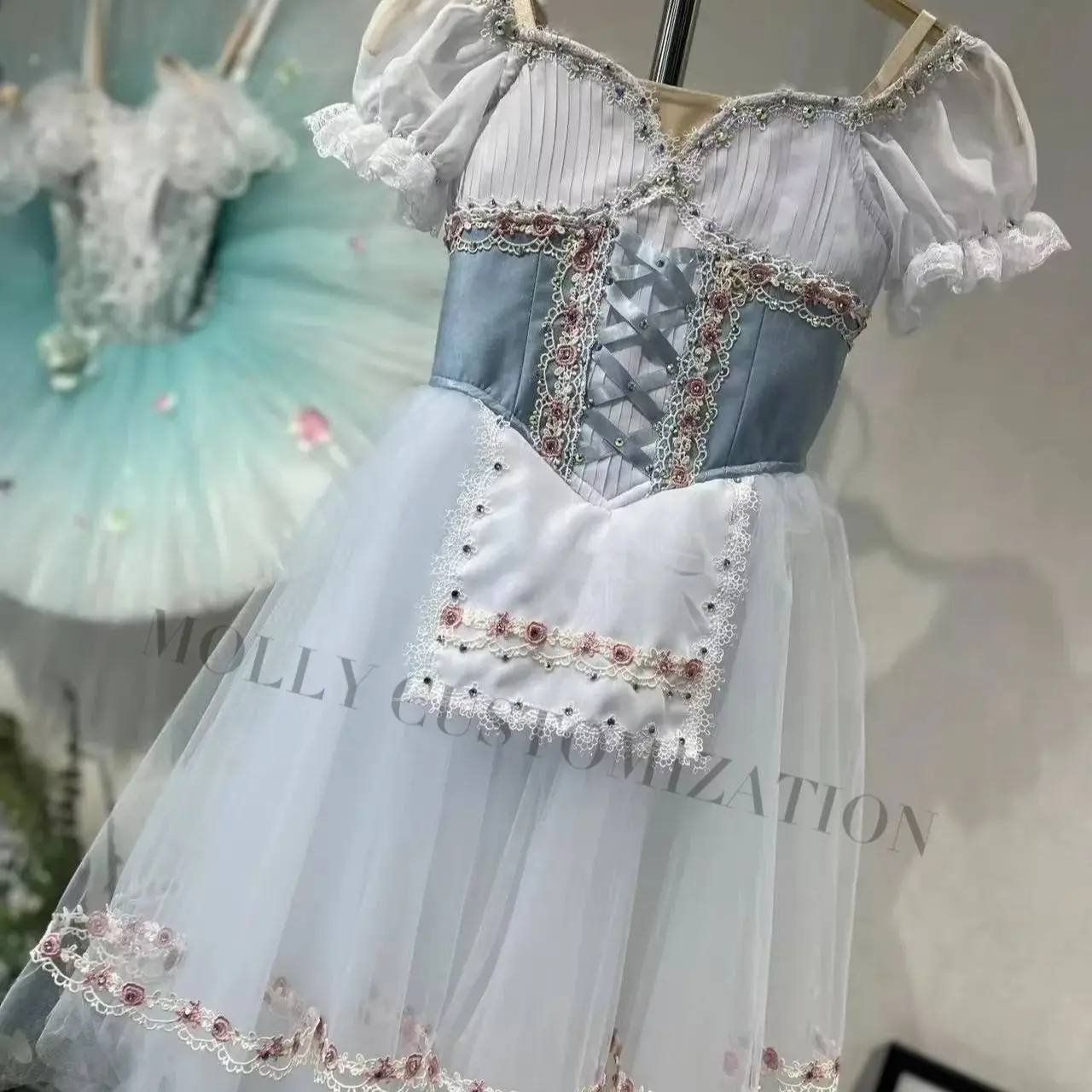 Neuer Maßgefertigter Coppélia's Unstoppable Daughter Ballett-Auftritts-Wettbewerbs-Langrock für Erwachsene und Kinder – Detail 7