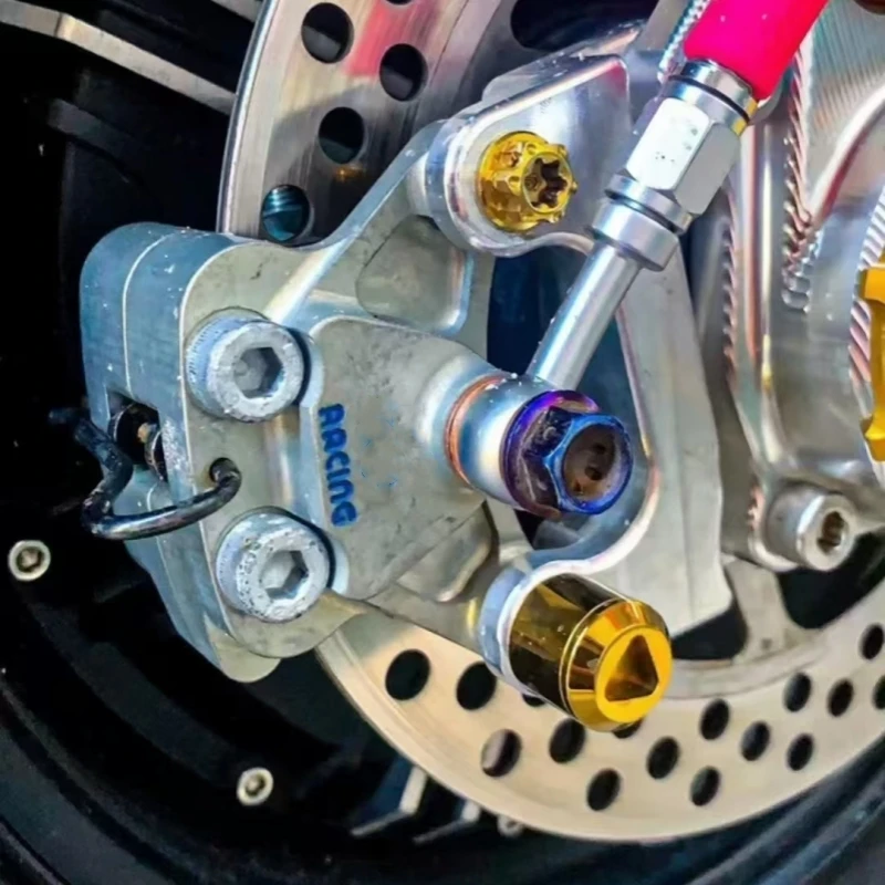 Motorcycle Brake Calipers Opposed Dual Piston CNC Forging 64MM with Locking Points for Motorcycle Brake