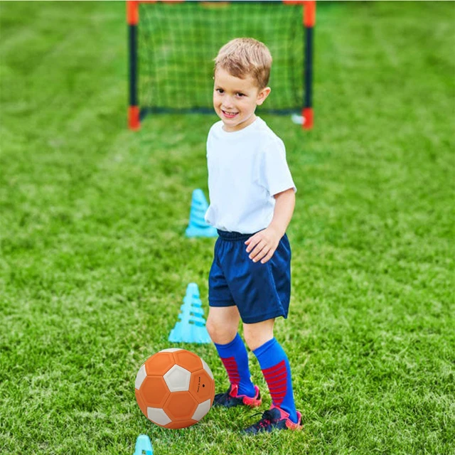 Balón de fútbol Swerve Curve para niños, KickerBall, gran regalo para  niños, juego de partido al aire libre e interior, entrenamiento de fútbol -  AliExpress