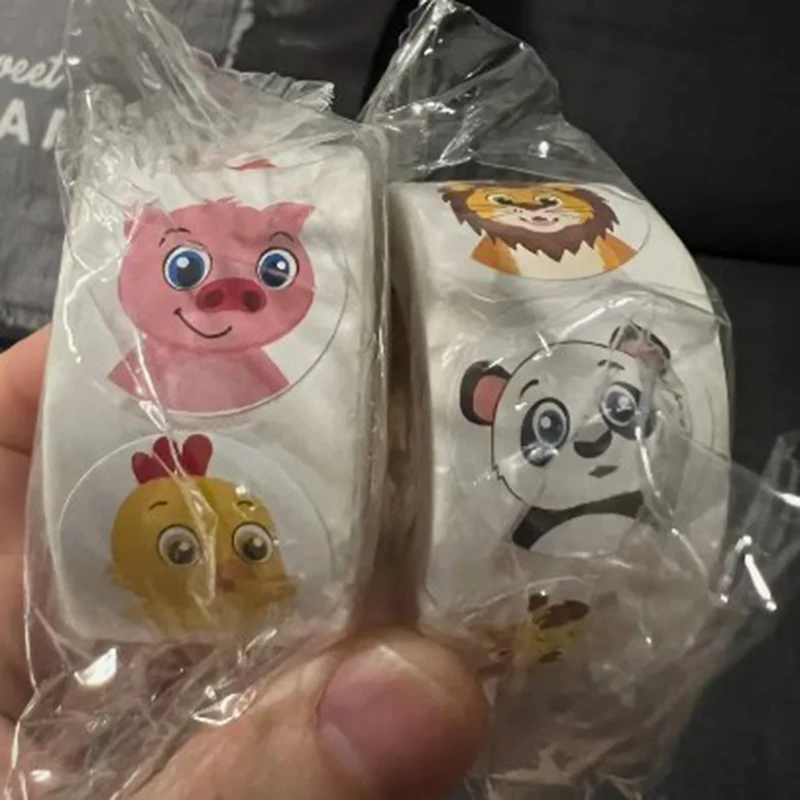 Round Animal Zoo Children Sticker Label Scrapbooking Children Thank You Stickers Tag Gift Sealing Label Decoration 500pcs/roll decorative stickers self adhesive stickers custom stickers stationery stickers paper stickers adhesive stickers decorative labels stickers animal stickers roll packaging stickers cartoon sticker