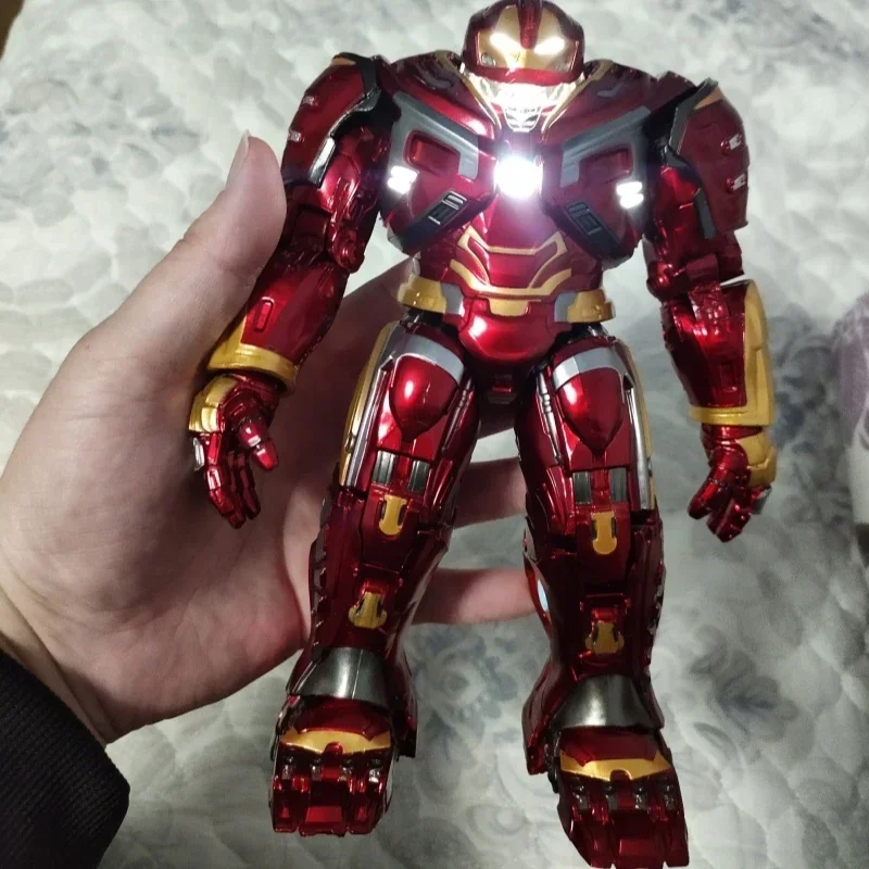 Inventario Genuine Marvel Anti Hulk Armor Edizione Illuminata Modello Di Bambola Mobile Hulk Avengers Alliance Toys