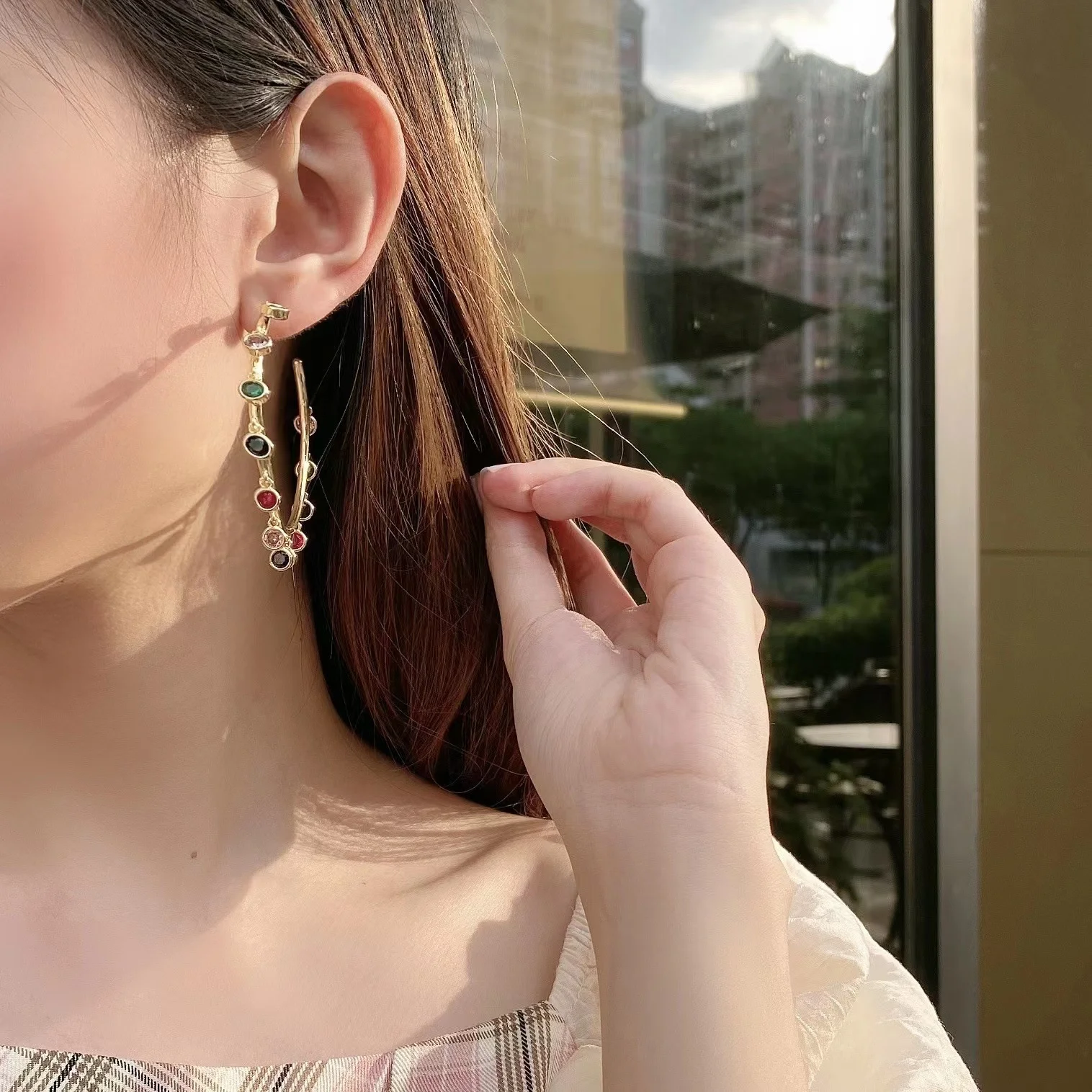 

Роскошные фирменные настоящие ювелирные изделия, модные цветные большие серьги из циркония, серебро пробы, игла, корейский темперамент, крутой ветер