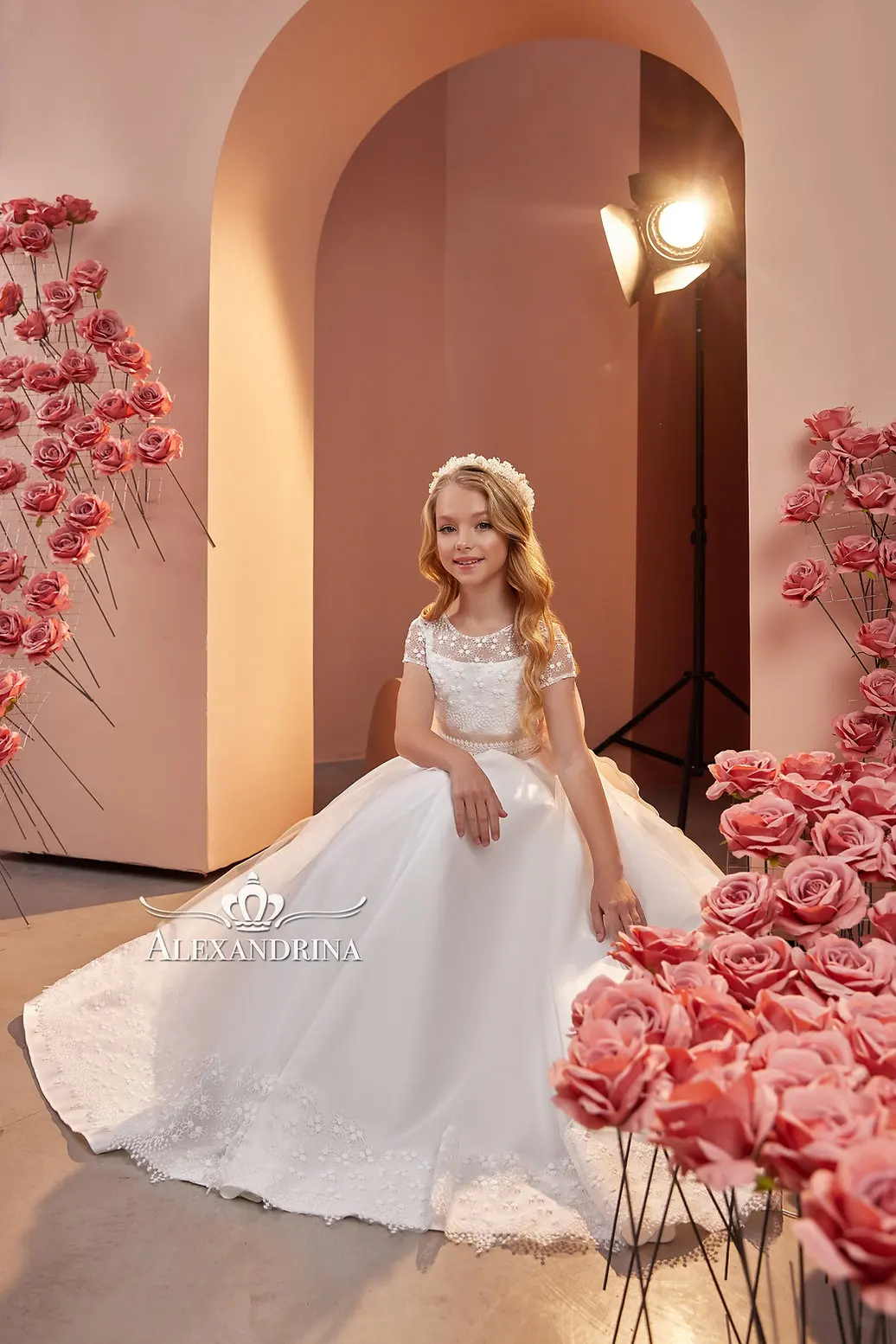 Boho Satin Flower Girl Dresses Lace Appliques Kids Birthday Pageant Gowns Children Wedding Guest First Communion Dresses