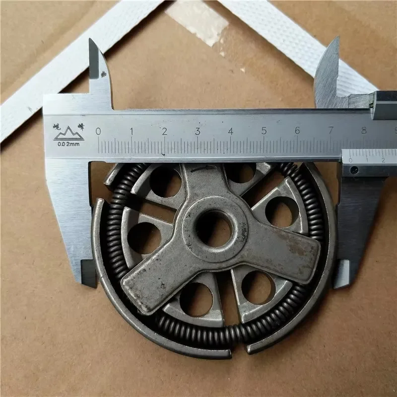 CHAINSAW 62CC CLUTCH ASSEMBLY OD 76MM * M12 THREAD FITS ZENOAH