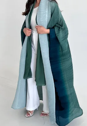 2024 Women's Gradient Long-sleeved Windbreaker Jacket with Fattened Bat Sleeves Scarf Style Long Cloak Coat