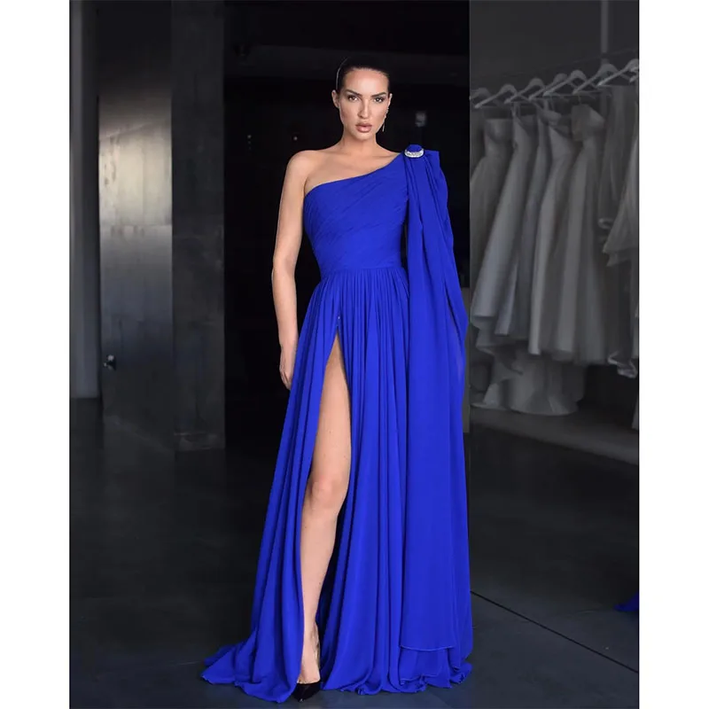 

Женское шифоновое платье на одно плечо, темно-синее ТРАПЕЦИЕВИДНОЕ длинное платье с разрезом и оборками, платье для выпускного вечера,