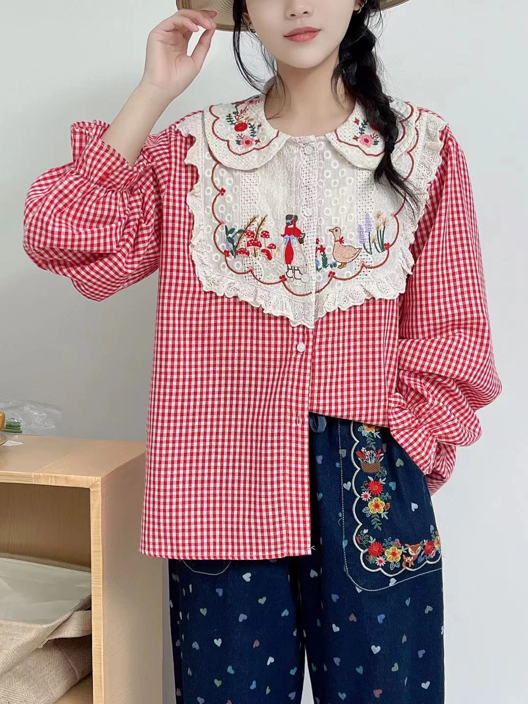 

2024 Women's tops mori girls spring autumn Japan style peter pan collar lace plaid patchwork blouse loose women's oversize shirt