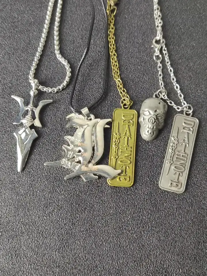Collier Cosplay Misa Amane - Pendentif Hallebarde - Bijou Anime Death Note - Cadeau Fan
