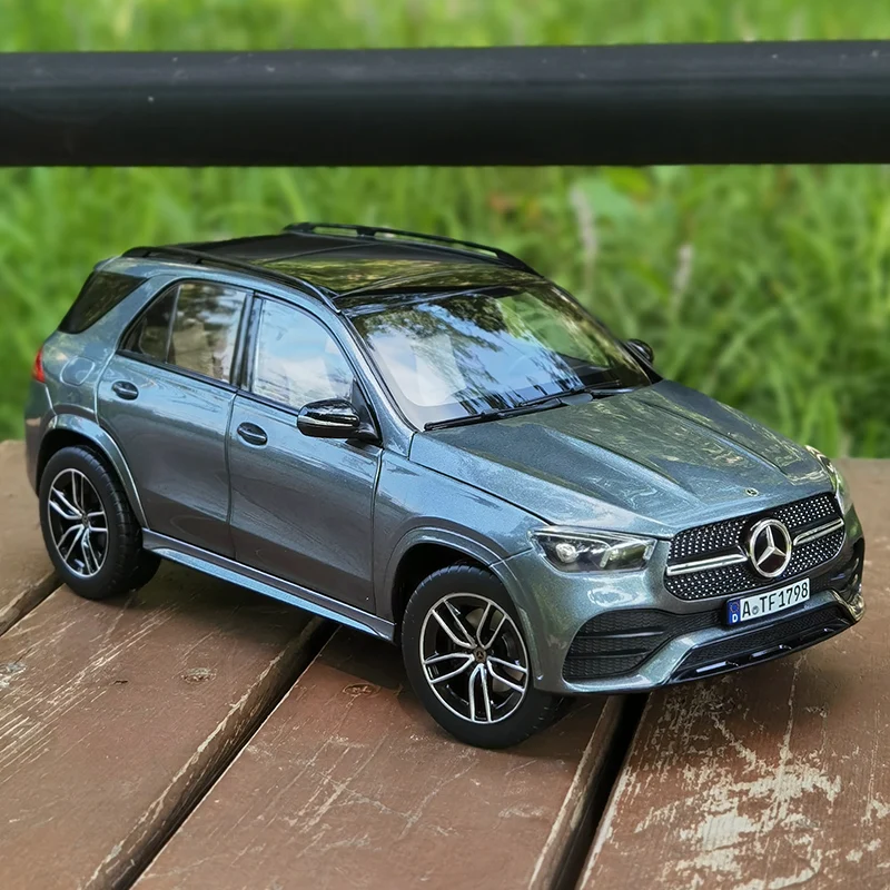NOREV Diecast model 1:18 2019 GLE alloy SUV SUV car model