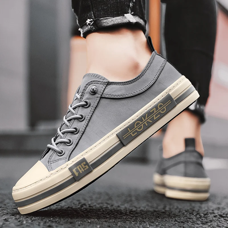 New Spring Autumn Men Canvas Shoes Breathable Low-top Vulcanized Shoes Men Sneakers Comfortable Casual Shoes Lace-up Espadrilles