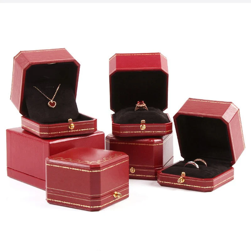 

New Brand European Luxury Jewelry Storage Box Pendant Necklace Leather Organizer Box Engagement Ring Case Packaging Display Box