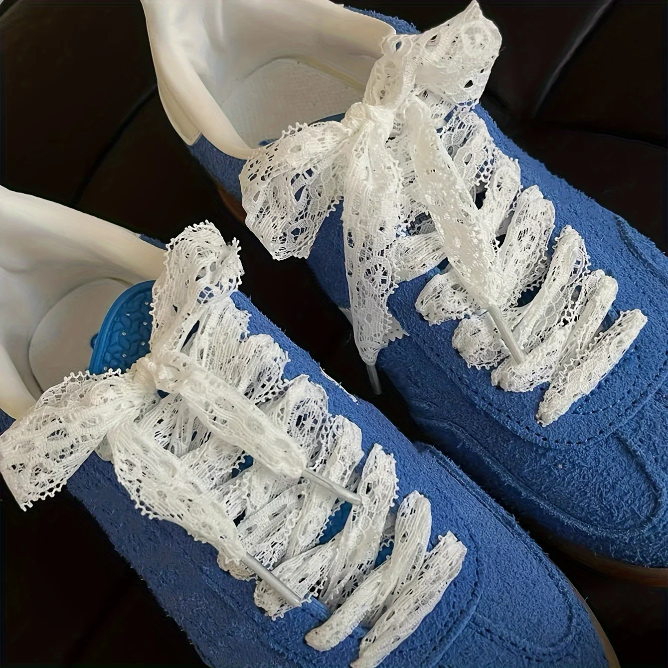 White Lace Shoelaces with Bowknots Hollow-Out V-Print Korean Style 120cm Lightweight for Sneakers Wedding Shoes