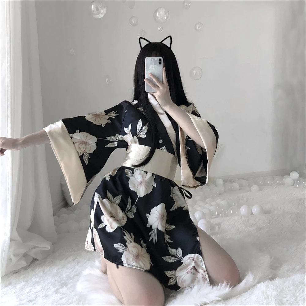 

Fashion Japanese Black Floral Print Cardigan Women Traditional Asian Clothing Harajuku Cosplay Shirts Yukata Haori Beach Kimono