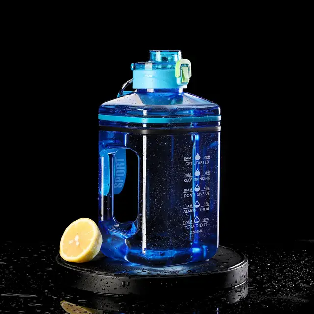 2,2 l Sport-Fitness-Wasserflasche, tragbarer Gurtkessel, große Kapazität, Wasserbecher für den Außenbereich mit Waage, Strohhalm für Männer und Frauen_voghion.com