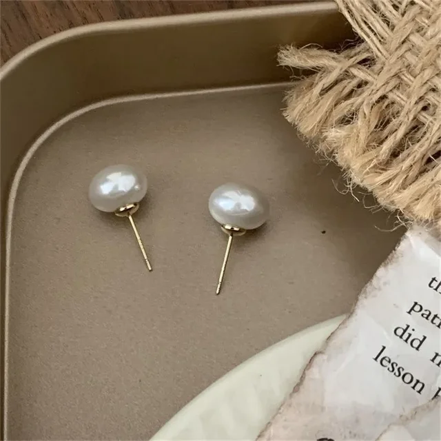 Boucles d'oreilles françaises élégantes en perles plates épissées, couleur or, pour bijoux de fête à la mode coréenne, accessoires doux pour femmes, nouvelle collection 2024