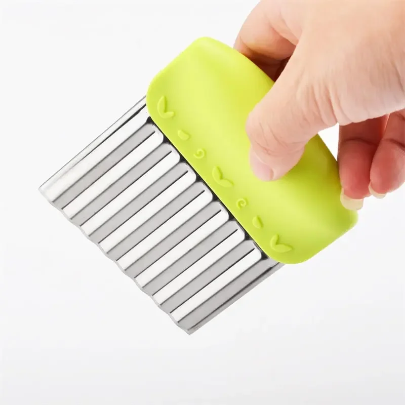 QueenTime Wavy French Fries Cutter Stainless Steel Potato Slicer Vegetable Chopper Veggie Slicer Durable Kitchen Gadgets Cutter