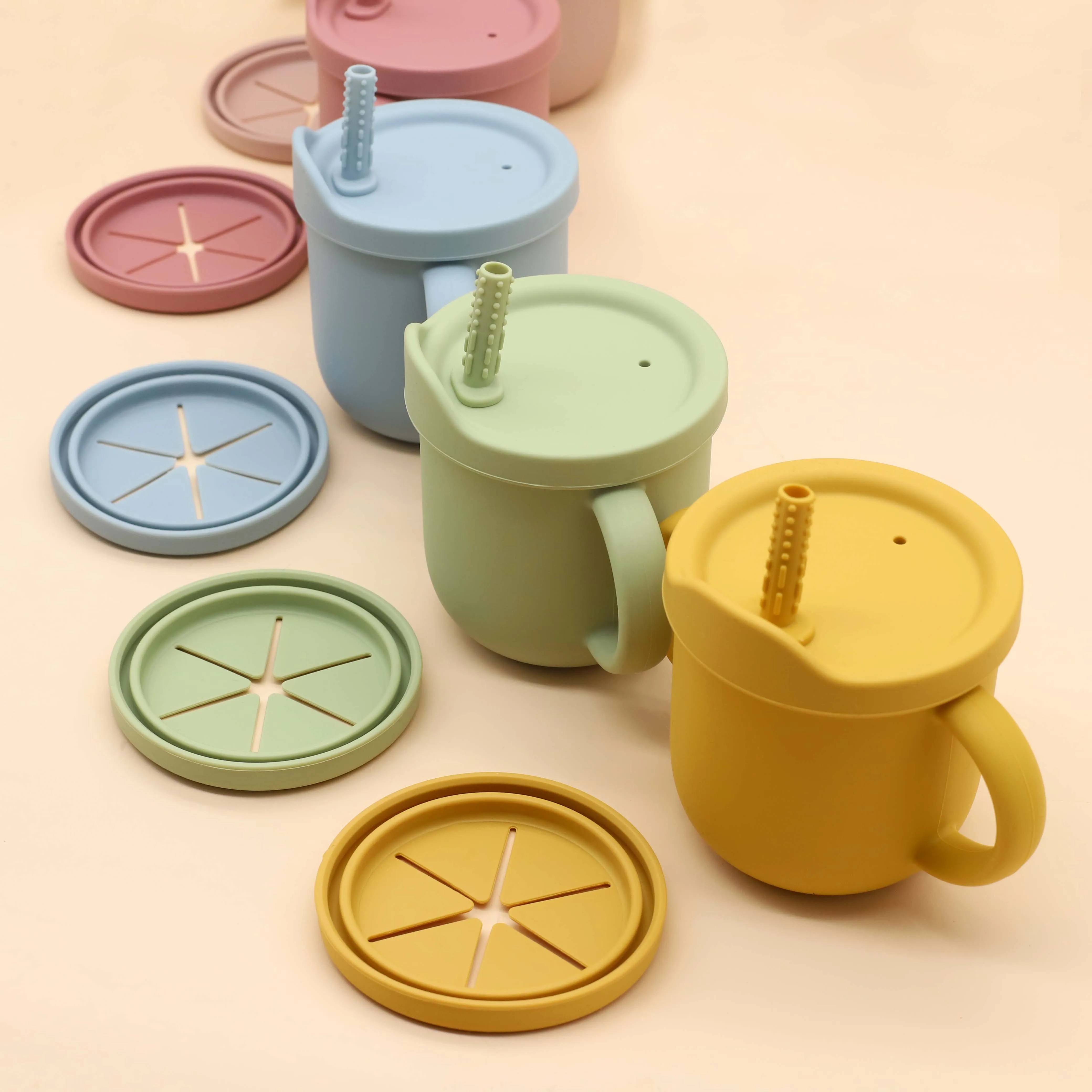 Drinking Cup Water Cup Silicone Cups Feeding Cup Food grade silicone straw cup snack cup with grinding rod double handle cup