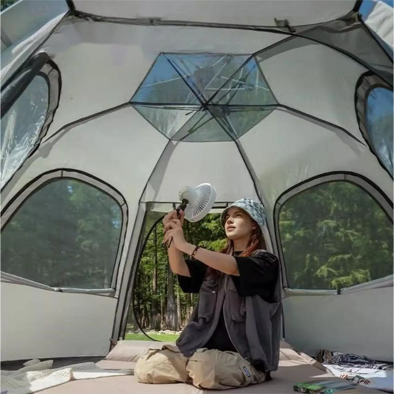 4-Person Wind-Resistant Tent with Skylight 1