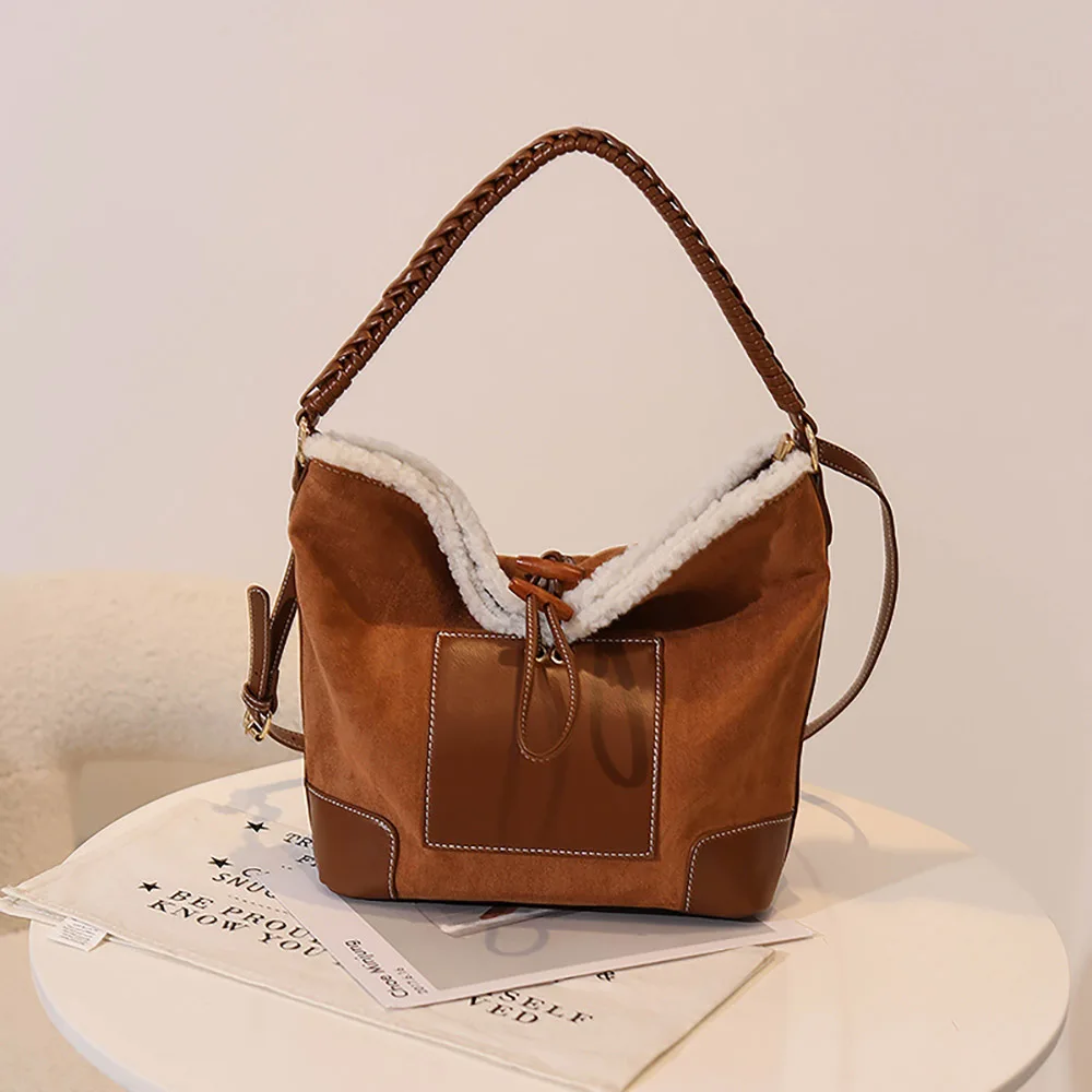 

Осенне-зимние сумки на плечо из овечьей шерсти контрастных цветов для женщин 2022 модная роскошная дизайнерская женская сумка-мешок через плечо сумка-тоут