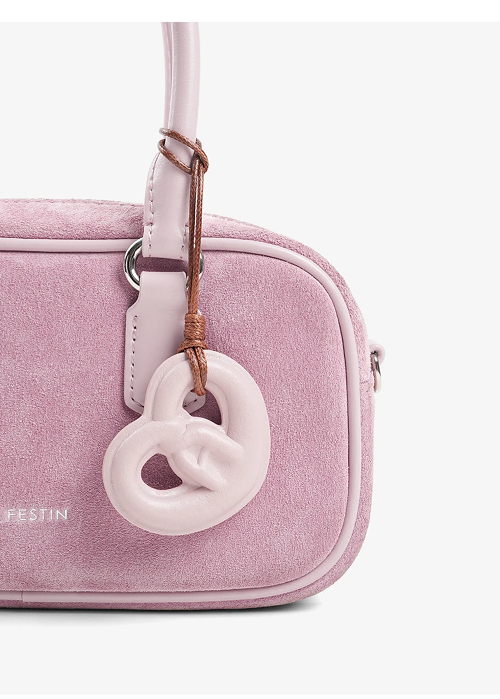 Split leather bowling bag, stitching detail