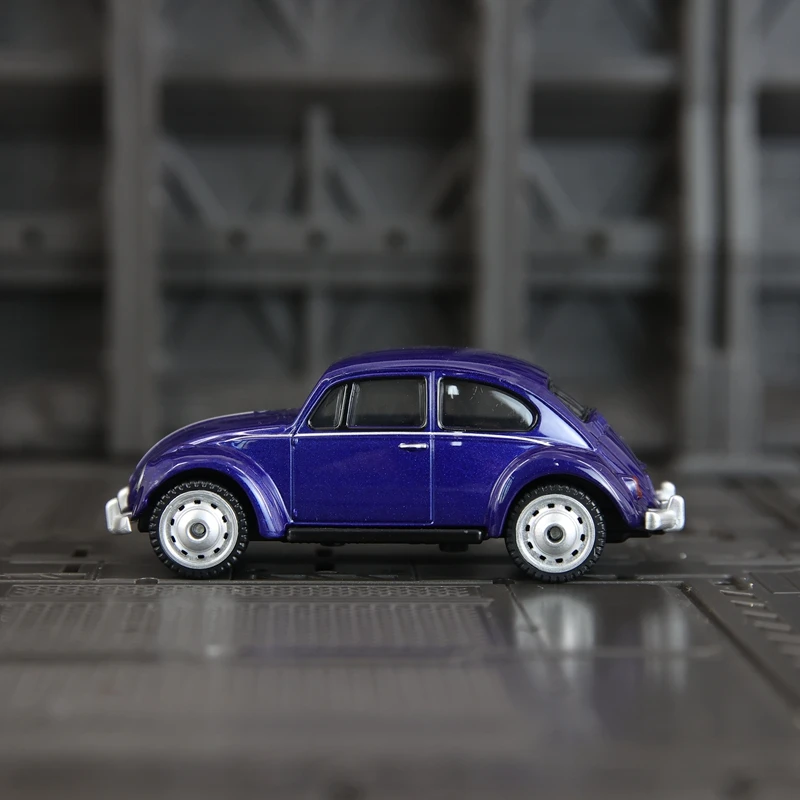 Vintage Volkswagen Classic Beetle Metal Collectible - Detailed Static Model