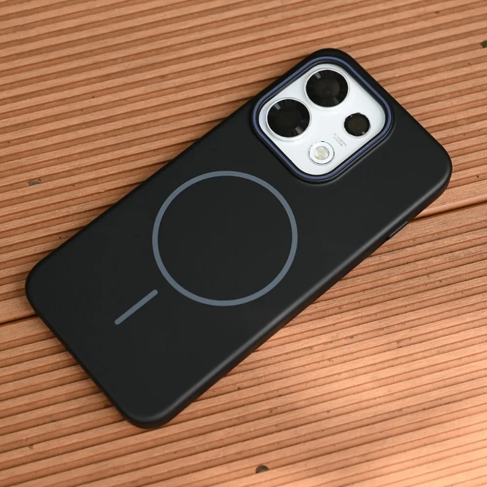 Stylish Magnetic Frosted Finish Skin-friendly Hard Case with Shockproof Protection