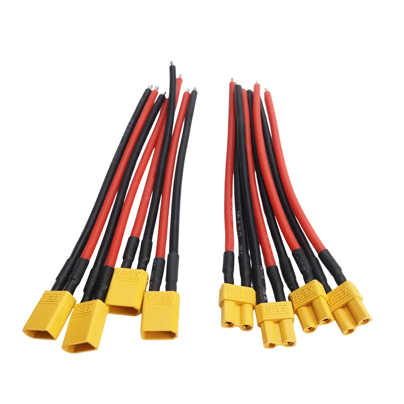 Détail des broches dorées des connecteurs XT30 pour drone FPV, lot de 4.