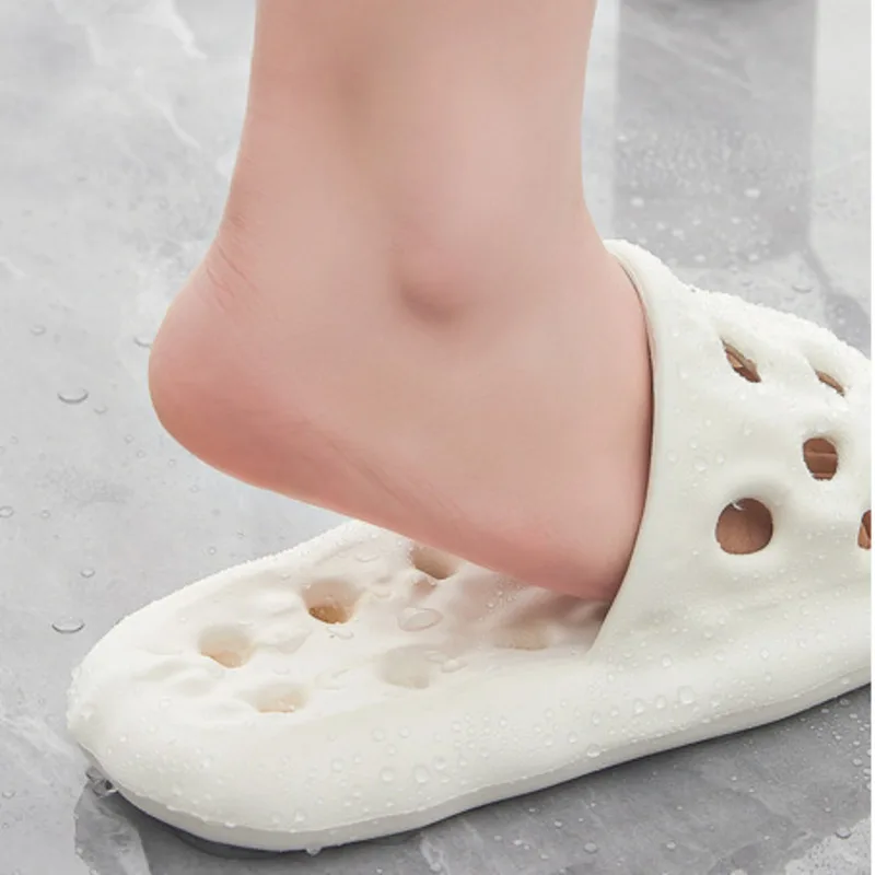 

Men's Home Summer New Product Bathroom Lotus Root Leakage Internet Famous Cool Slippers Hotel