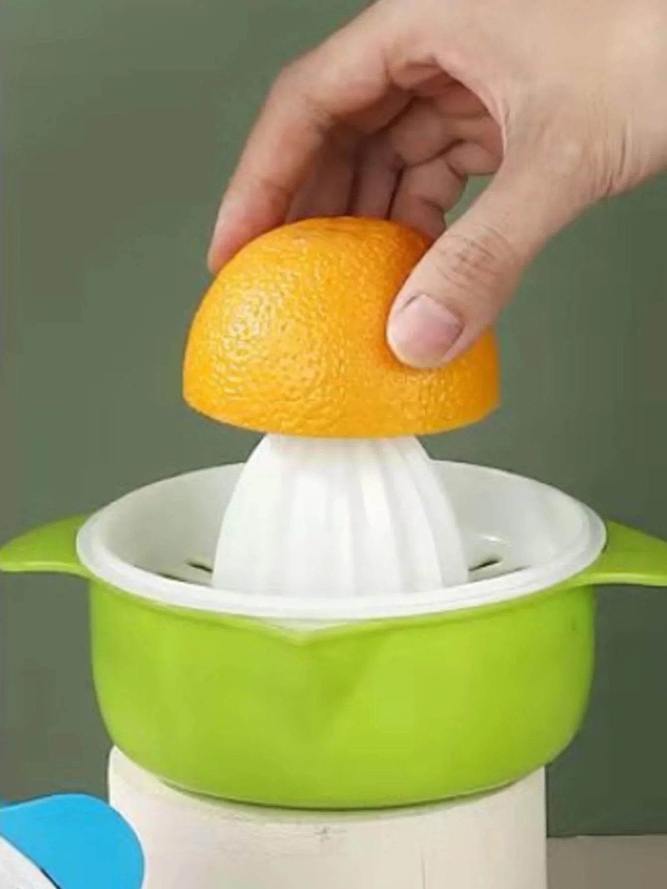 1PC Mini Manual Juicer - Color Random_voghion.com