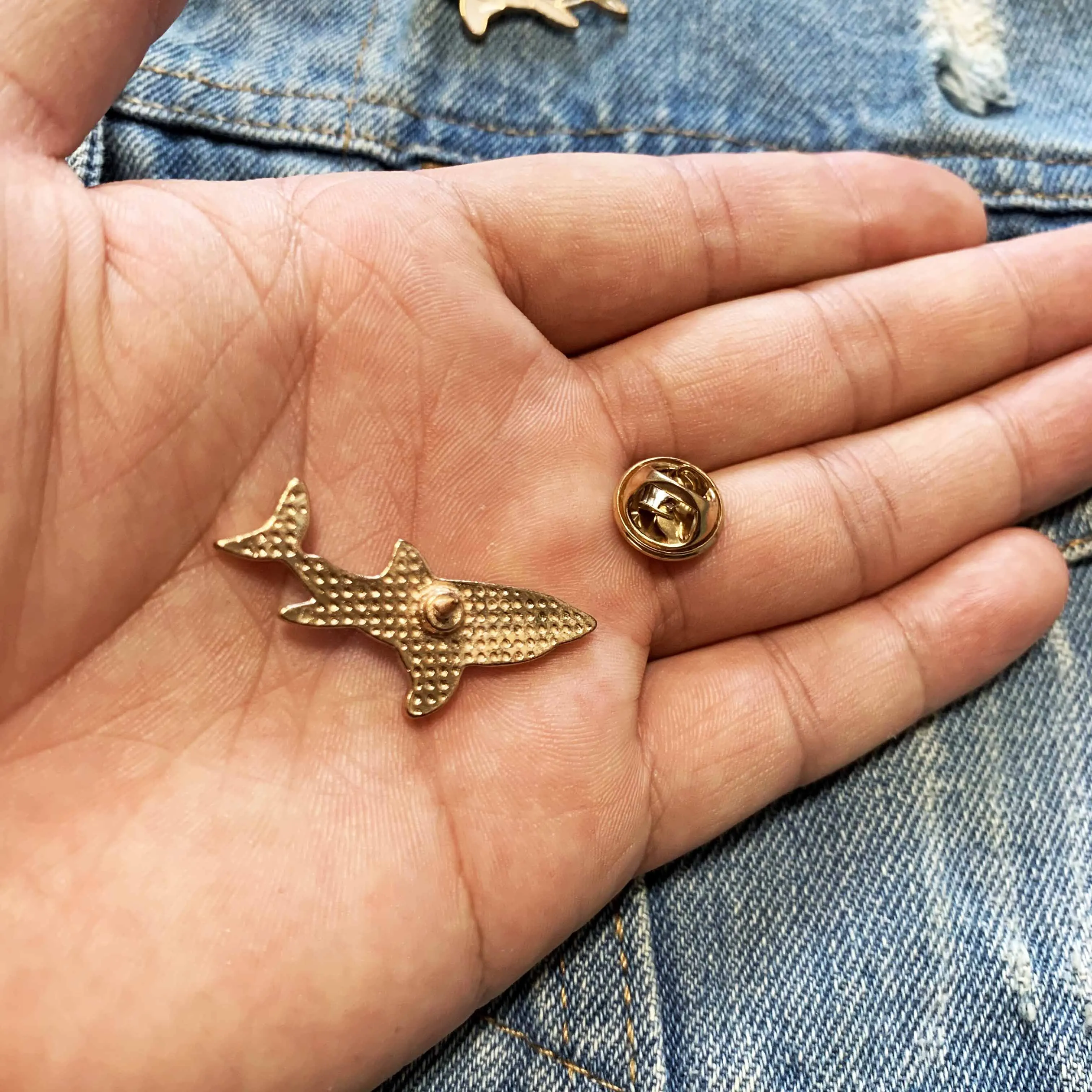 Enamel Brooches Souvenir Gift Marine Organism Shark Enamel Brooches Badge