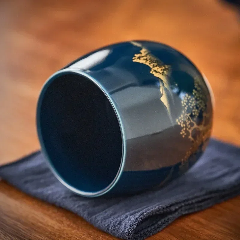 فنجان شاي سيراميك اسود كبير