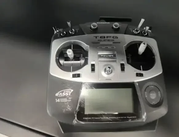 Futaba T8FG Super 14チャンネル送信機 FUTABA フタバ 14CH プロポ 送信機 T8FG SUPER FASST 2.4GHz◇(訳あり