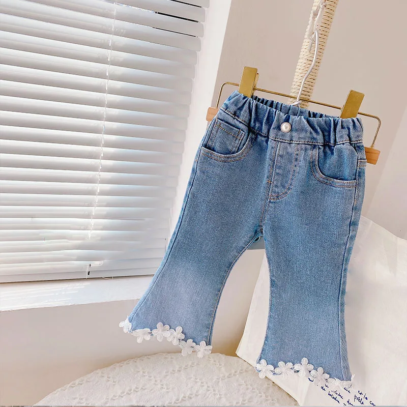 2024 Frühling und Herbst Mädchen Anzüge Kinder Mädchen Kleidung Blumen Spitze Nähte Top Denim ausgestellt Hosen Mädchen Kleidung Set – Detail 7