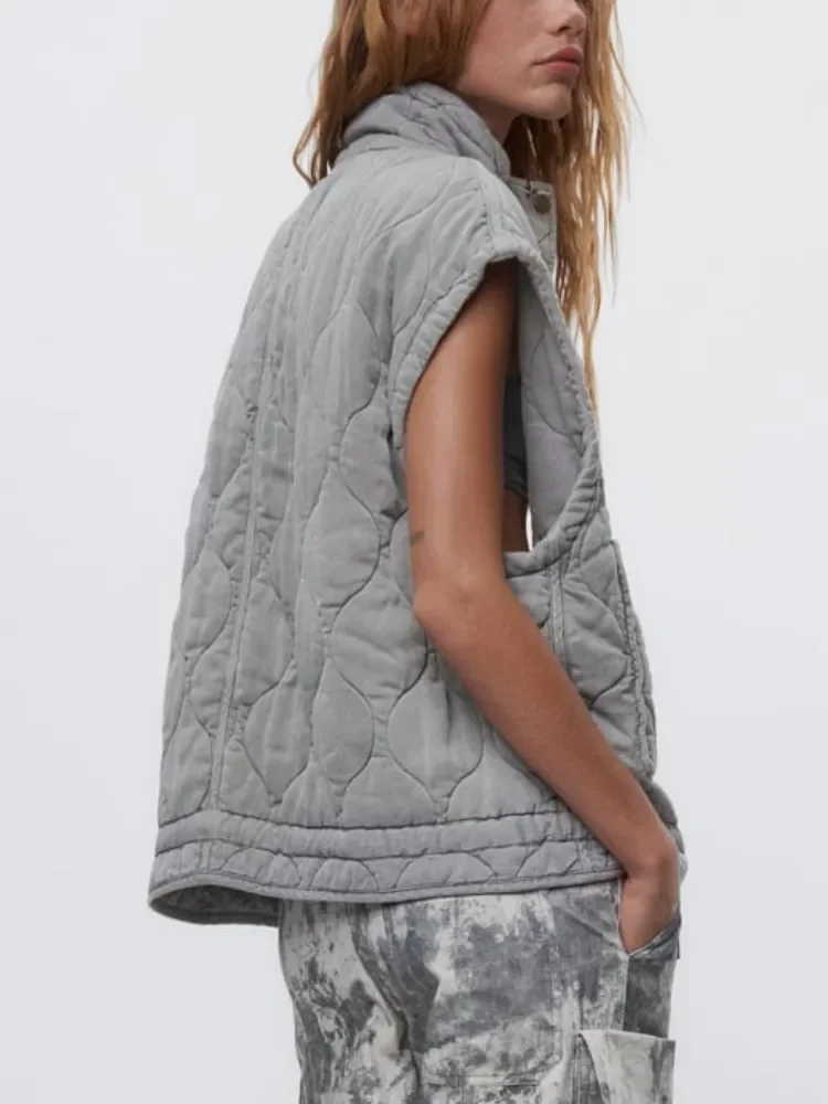 ZBZA Women's Autumn New Patch Pocket Stand-up Collar Sleeveless Padded Vest Coat Warm Cotton Tank Coat Female Padded Waistcoat 4