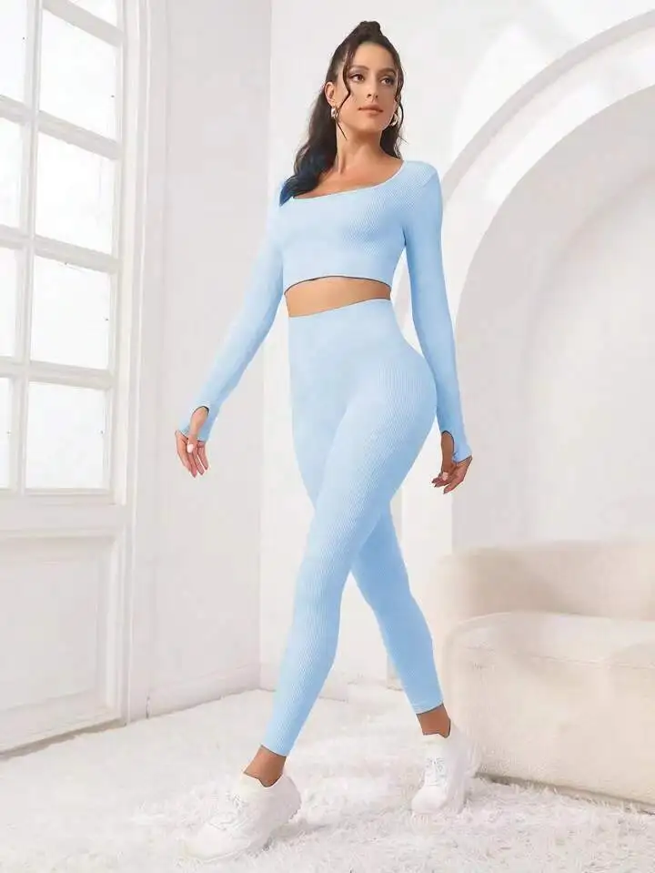 Рисунок 5 - Леггинсы в рубчик с длинным рукавом и высокой талией